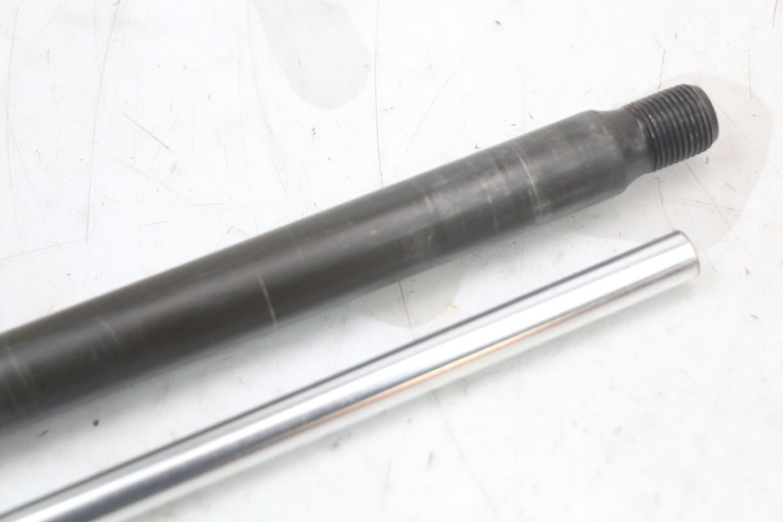 photo de AXE ROUE AVANT YAMAHA FZ1 FAZER 1000 (2007 - 2009)