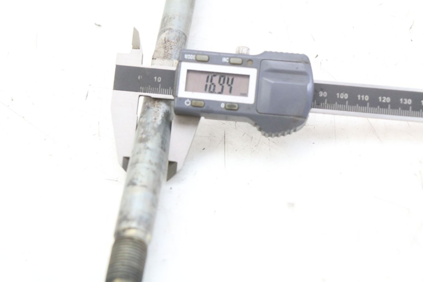 photo de AXE ROUE AVANT YAMAHA XJ600 XJ DIVERSION 600 (1992 - 1997)