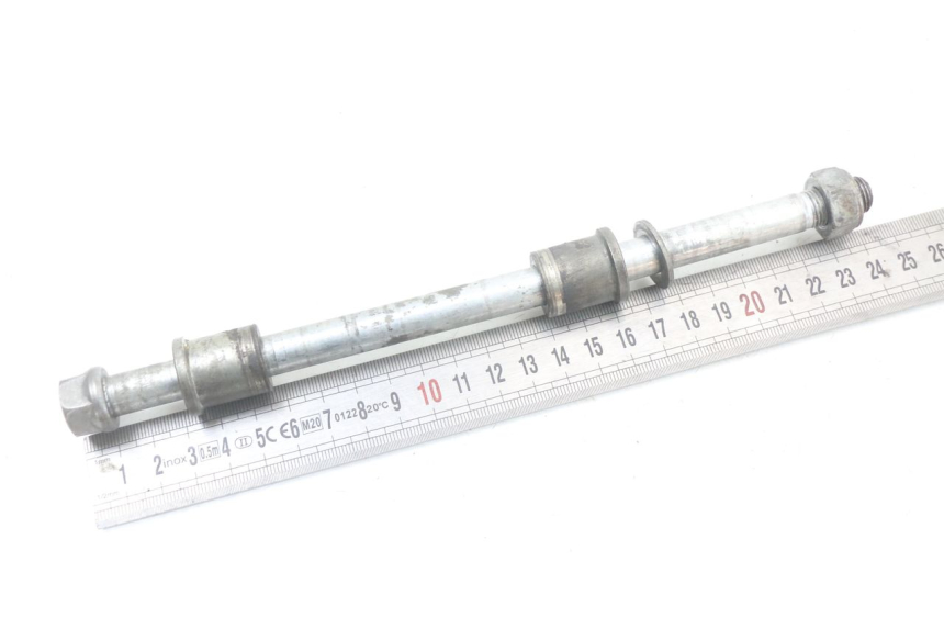 photo de Front wheel axle YAMAHA YZ 85 (2002 - 2018) - Détail de la pièce