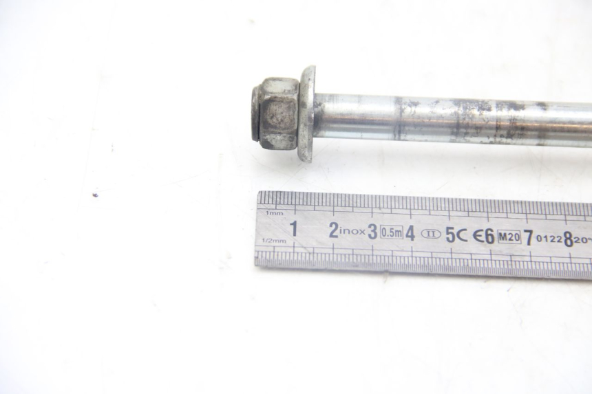 photo de AXE ROUE AVANT PIAGGIO ZIP 4T 50 (2018 - 2020) - Autre angle de vue