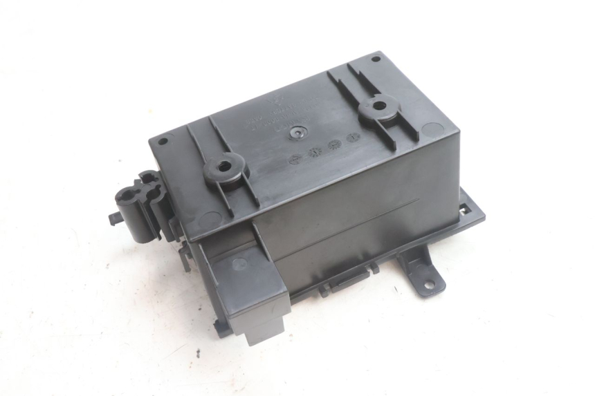 photo de BAC A BATTERIE KYMCO AGILITY 16+ 4T 50 (2018 - 2023) - Autre angle de vue