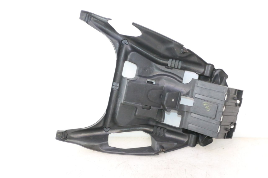 photo de BAC A BATTERIE SUZUKI BURGMAN EXECUTIVE ABS 650 (2006 - 2012) - Autre angle de vue