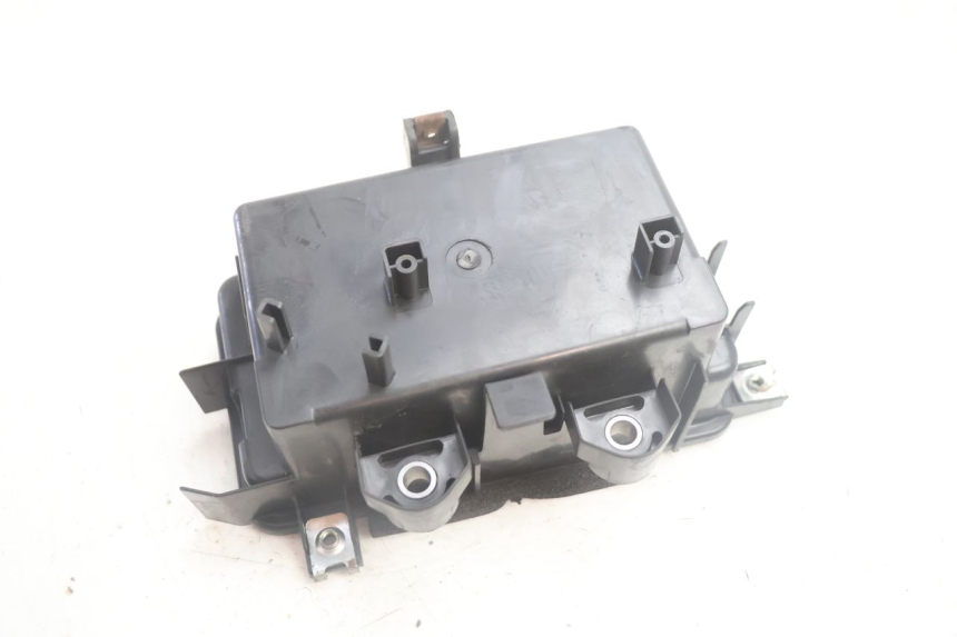 photo de BAC A BATTERIE HONDA FJS SILVER WING SILVERWING 400 (2005 - 2008) - Autre angle de vue