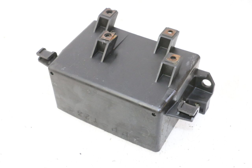 photo de BAC A BATTERIE YAMAHA FZ6 N FAZER 600 (2004 - 2006)