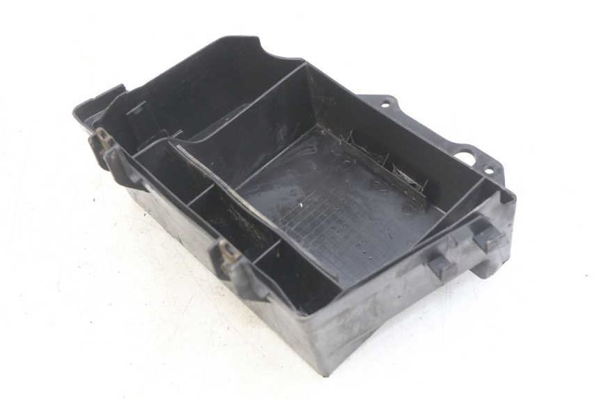 photo de BAC A BATTERIE HONDA FES PANTHEON 2T 125 (1998 - 2002)