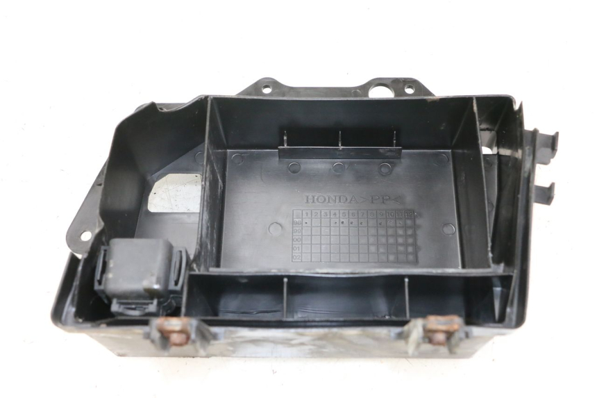 photo de BAC A BATTERIE HONDA FES PANTHEON 2T 125 (1998 - 2002)