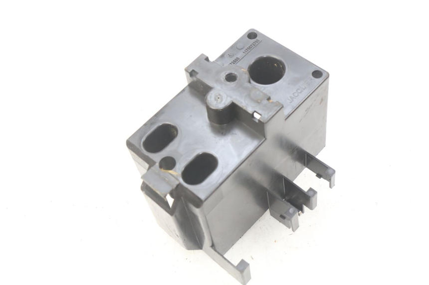 photo de BAC A BATTERIE PEUGEOT LUDIX BLASTER 50 (2006 - 2014) - Détail de la pièce