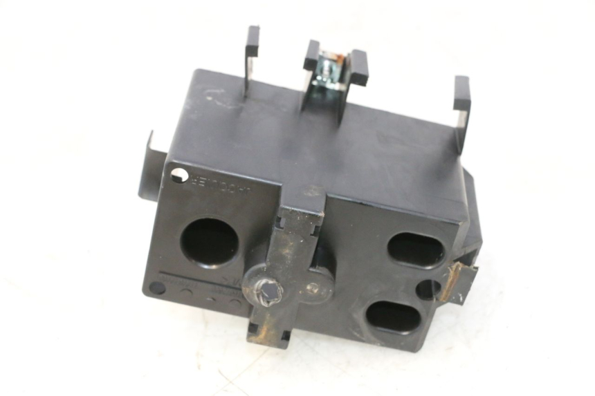 photo de BAC A BATTERIE PEUGEOT LUDIX PRO 2T 50 (2010 - 2017) - Gros plan technique