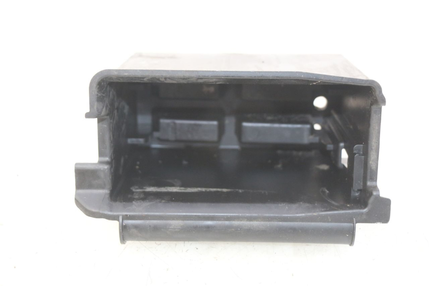 photo de BAC A BATTERIE PIAGGIO VESPA PRIMAVERA 2T 50 (2013 - 2018)