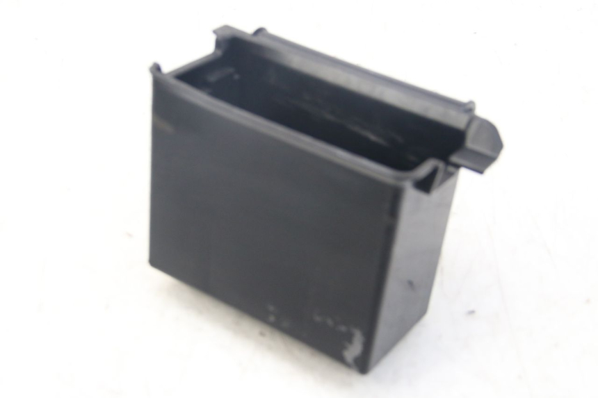 photo de BAC A BATTERIE PIAGGIO VESPA SPRINT 2T 50 (2014 - 2018)