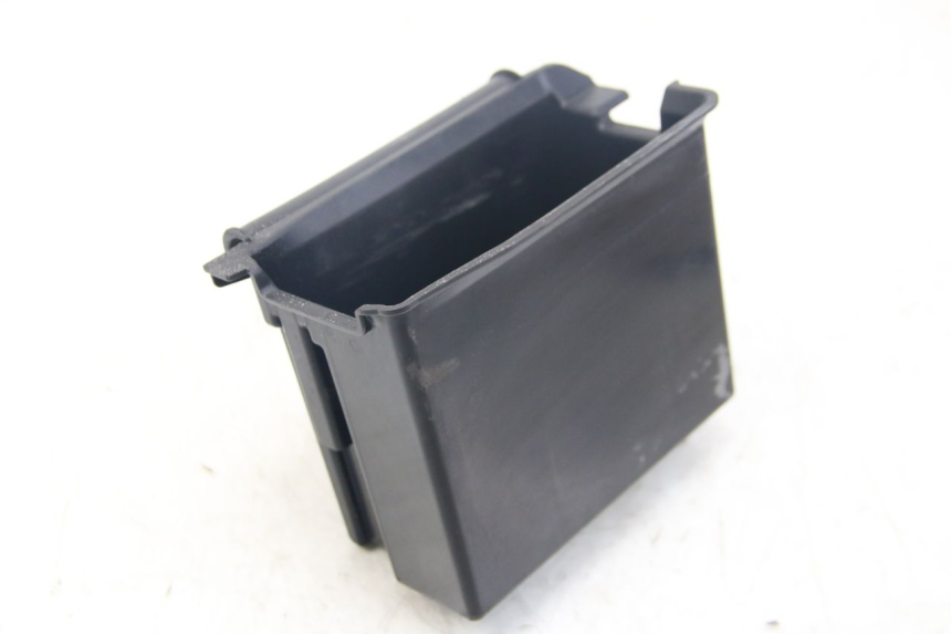photo de BAC A BATTERIE PIAGGIO VESPA SPRINT 2T 50 (2014 - 2018)