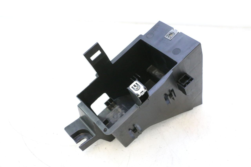 photo de BAC A BATTERIE PEUGEOT SATELIS 125 (2013 - 2018) - Autre angle de vue