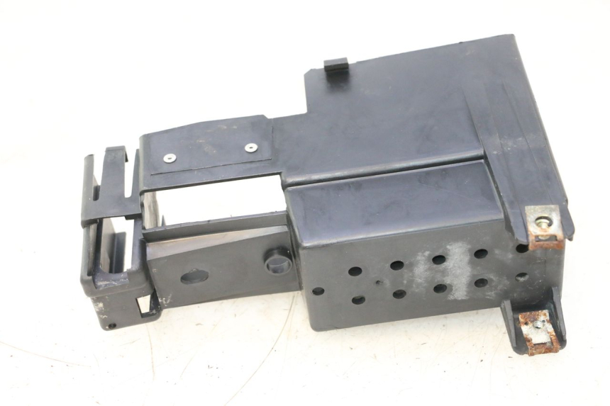 photo de BAC A BATTERIE PEUGEOT SPEEDFIGHT LC 50 (1996 - 2002) - Autre angle de vue