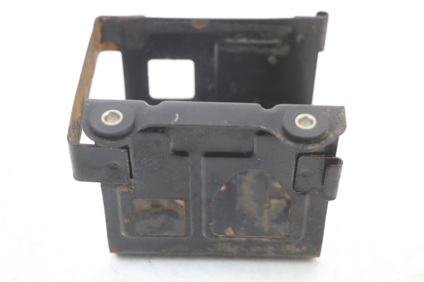 photo de BAC A BATTERIE SUZUKI GSX E 250 (1982 - 1983)
