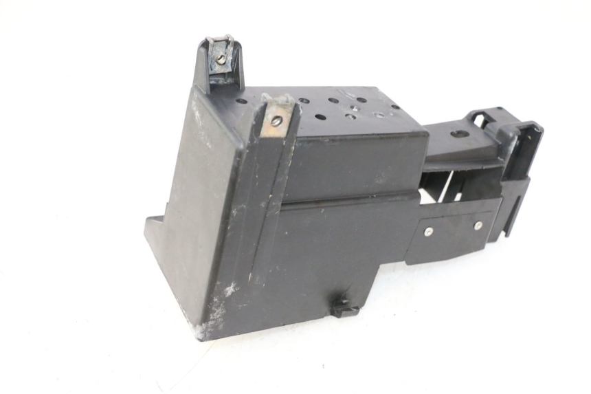 photo de BAC A BATTERIE PEUGEOT TREKKER 50 (1995 - 2004) - Zoom état d’usage