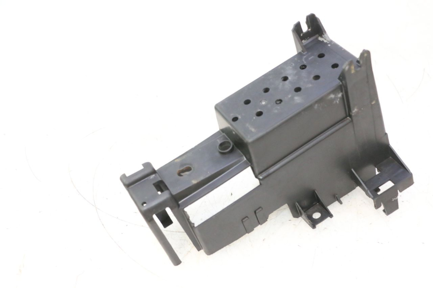 photo de BAC A BATTERIE PEUGEOT TREKKER 50 (1995 - 2004) - Détail de la pièce