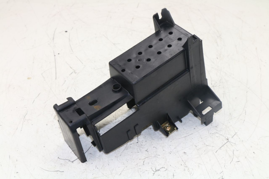 photo de BAC A BATTERIE PEUGEOT TREKKER 50 (1998 - 2004)