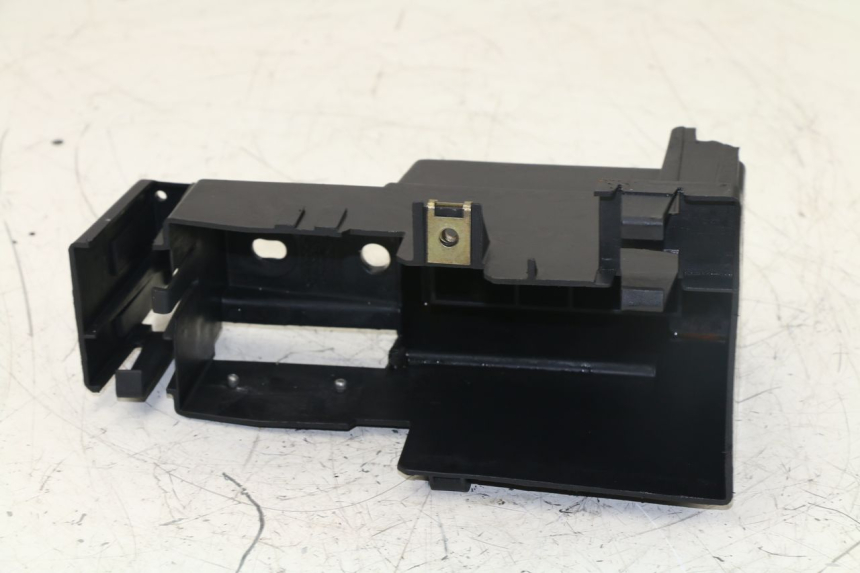 photo de BAC A BATTERIE PEUGEOT TREKKER 50 (1998 - 2004)