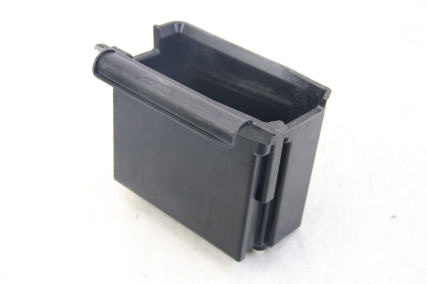 photo de BAC A BATTERIE PIAGGIO VESPA SPRINT 2T 50 (2014 - 2018)
