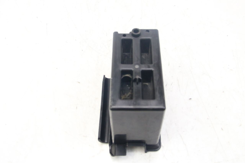 photo de BAC A BATTERIE PIAGGIO VESPA SPRINT 2T 50 (2014 - 2018)
