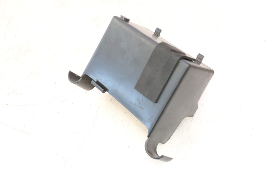 photo de BAC A BATTERIE DAELIM VJ ROADWIN 125 (2004 - 2007) - Autre angle de vue