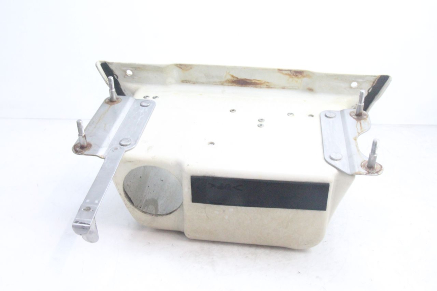 photo de BAC A BATTERIE YAMAHA WAVE RUNNER GP R 1200 (2000 - 2003) - Gros plan technique