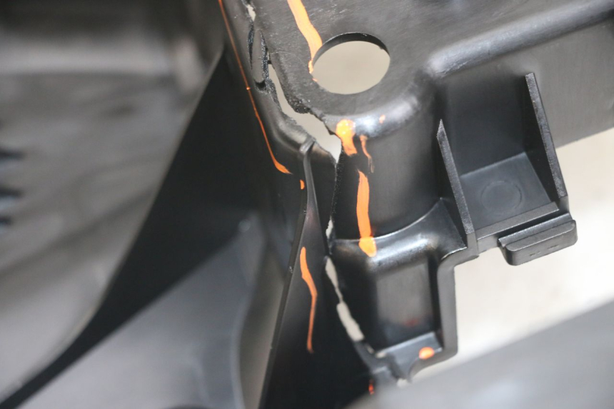 photo de BAC A BATTERIE YAMAHA XMAX X-MAX ABS 125 (2017 - 2020)