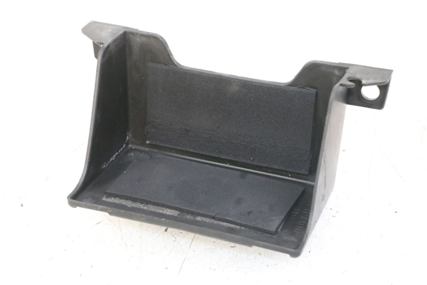 photo de BAC A BATTERIE YAMAHA X-MAX XMAX ABS 250 (2010 - 2012) - Autre angle de vue