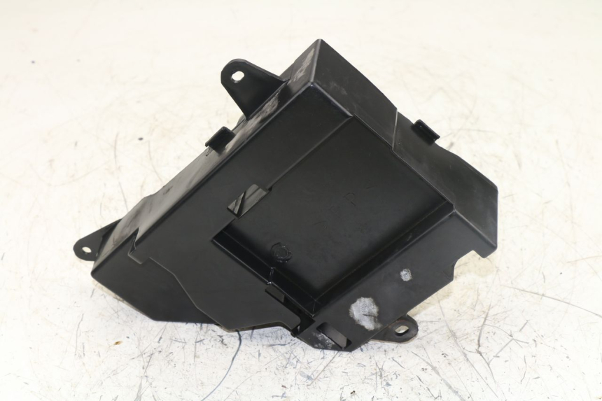 photo de BAC A BATTERIE YAMAHA YBR 125 (2004 - 2006)