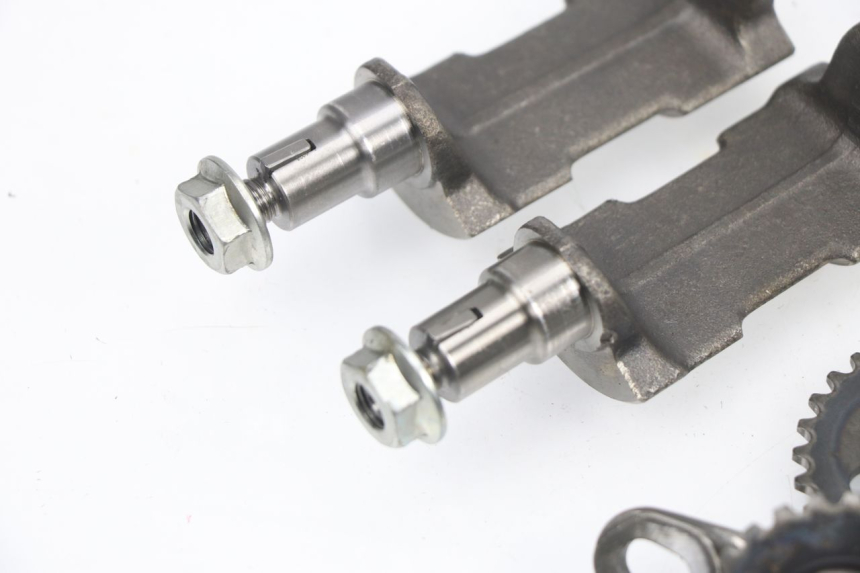 photo de BALANCIER MOTEUR SUZUKI DR DJEBEL 600 (1985 - 1990)