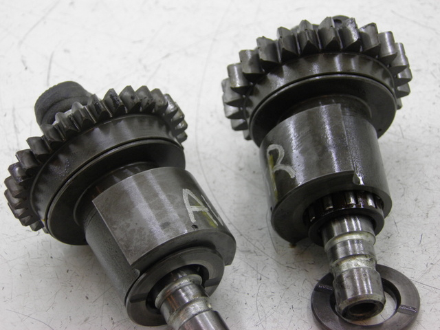 photo de BALANCIER MOTEUR YAMAHA FJR 1300 (2004 - 2005)