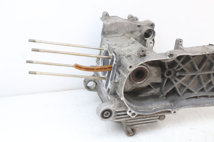 photo de BAS MOTEUR LONGJIA EASY MAX 125 (2020 - 2024)