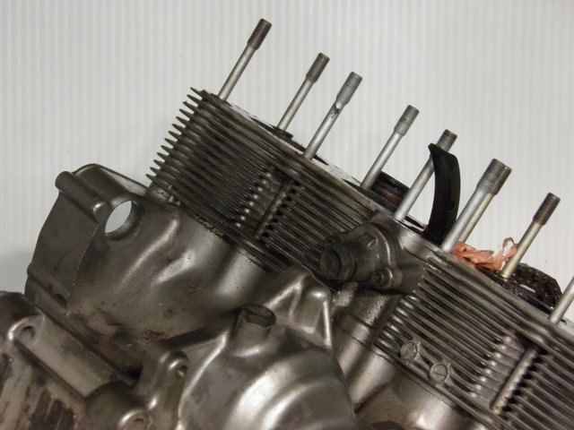photo de BAS MOTEUR SUZUKI GSF N BANDIT 600 (1996 - 1999)