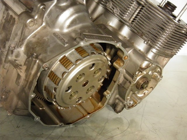 photo de BAS MOTEUR SUZUKI GSF N BANDIT 600 (1996 - 1999)