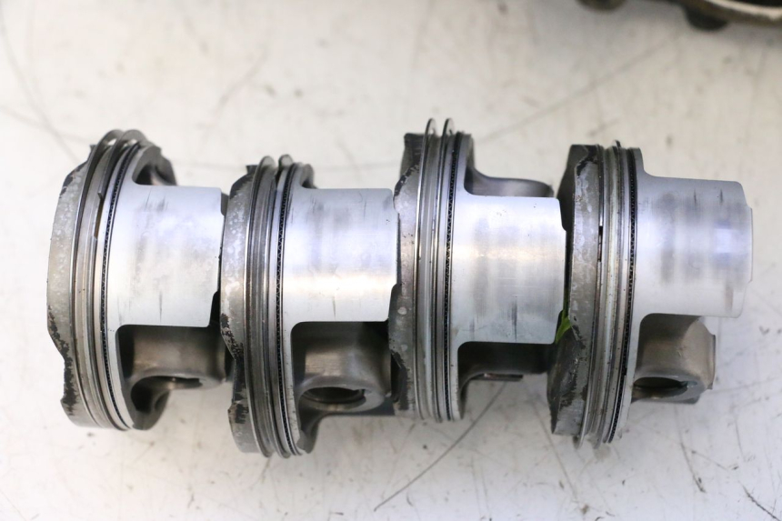 photo de BAS MOTEUR YAMAHA YZF R6 600 (2008 - 2009) - Focus structure