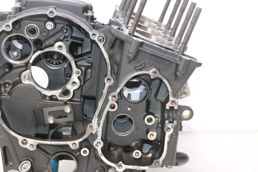 photo de BAS MOTEUR YAMAHA YZF R6 600 (2008 - 2009) - Pièce contrôlée