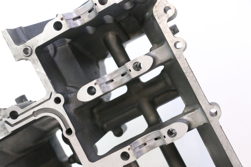 photo de BAS MOTEUR YAMAHA YZF R6 600 (2008 - 2009) - Marquages et références