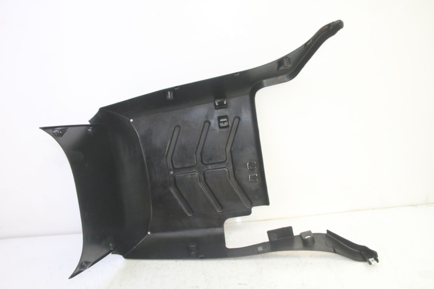 photo de BAS DE CAISSE KYMCO AGILITY 4T 50 (2018 - 2022) - Gros plan technique