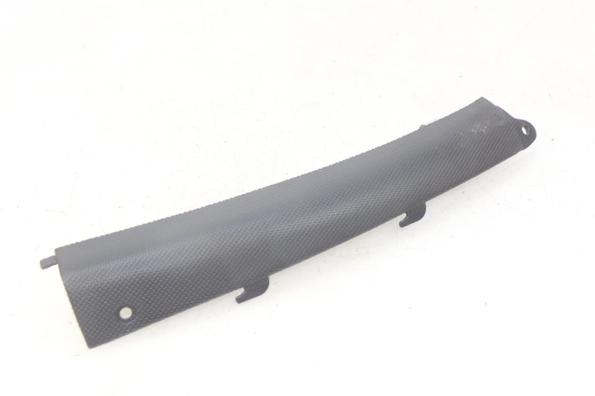 photo de BAS DE CAISSE ARRIERE DROIT APRILIA SR LC 50 (1997 - 2004)