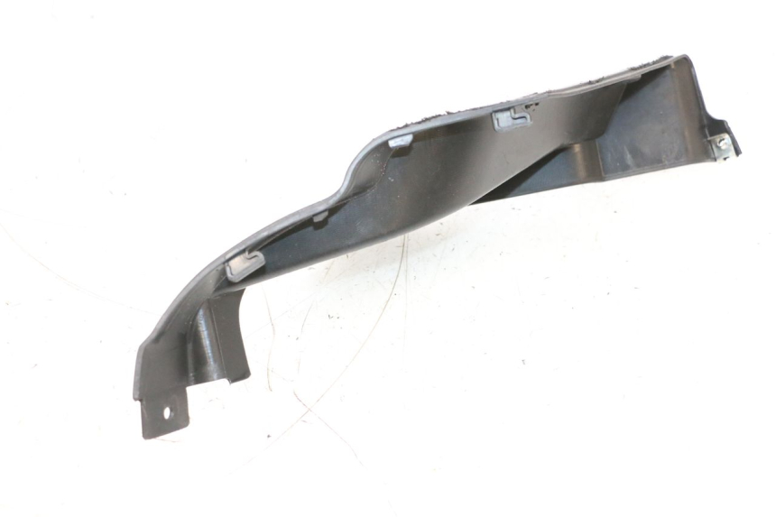 photo de BAS DE CAISSE ARRIERE DROIT KEEWAY F-ACT FACT EVO 50 (2020 - 2026) - Gros plan technique