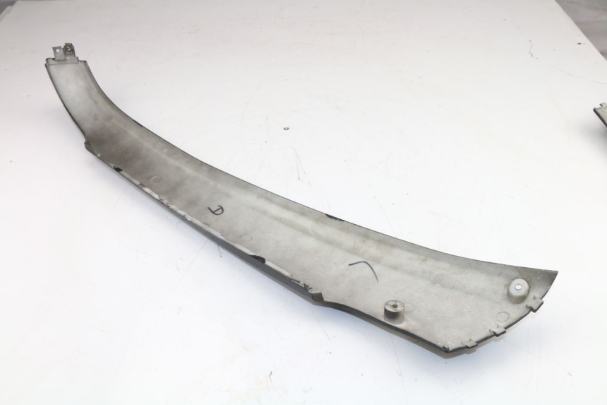 photo de BAS DE CAISSE ARRIERE DROIT FALCONBIKE F-125 125 (2007 - 2012)
