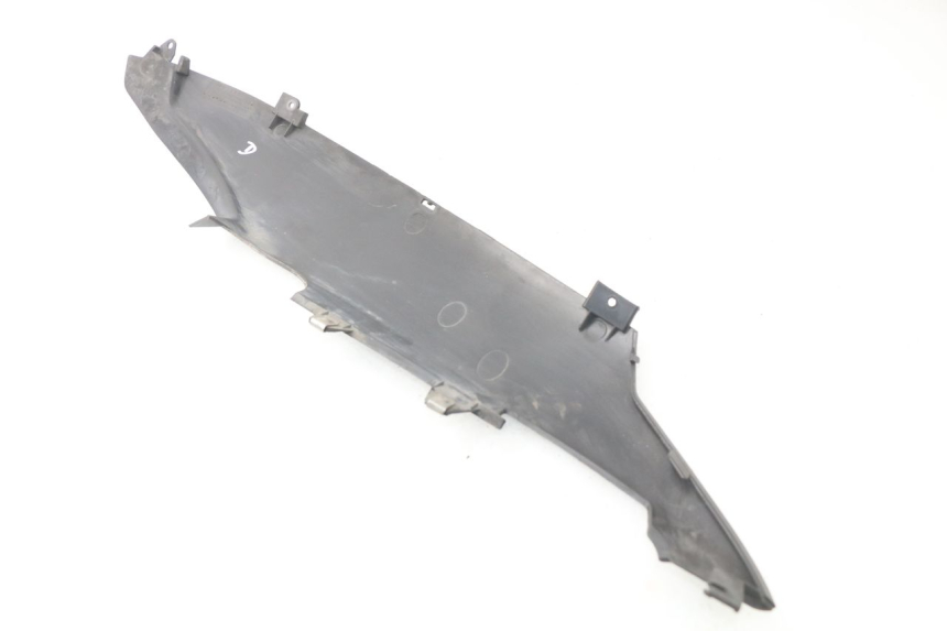 photo de BAS DE CAISSE ARRIERE DROIT GILERA NEXUS 125 (2009 - 2013)
