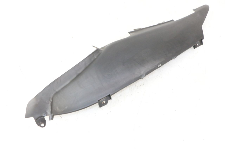 photo de BAS DE CAISSE ARRIERE DROIT GILERA NEXUS 300 (2008 - 2013)