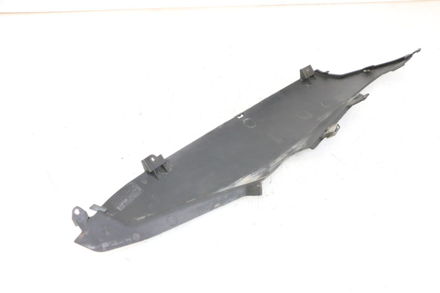 photo de BAS DE CAISSE ARRIERE DROIT GILERA NEXUS 300 (2008 - 2013)