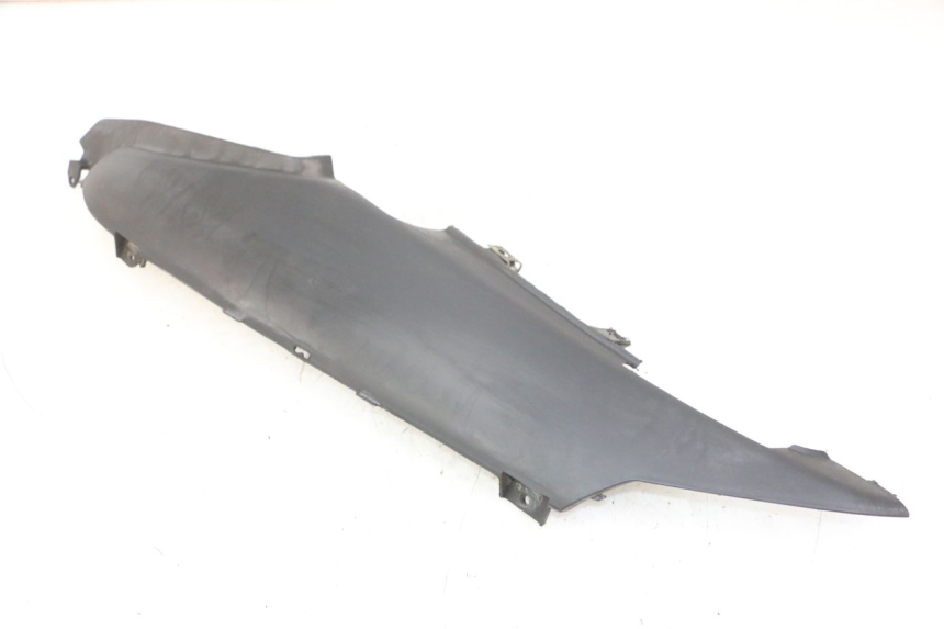 photo de BAS DE CAISSE ARRIERE DROIT GILERA NEXUS 300 (2008 - 2013)