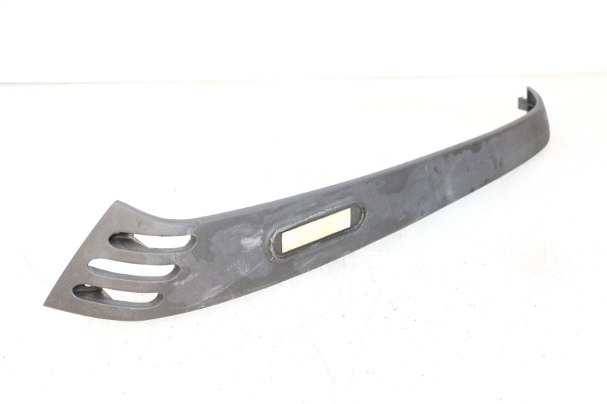 photo de BAS DE CAISSE ARRIERE DROIT PIAGGIO LXV 4T 50 (2009 - 2013)