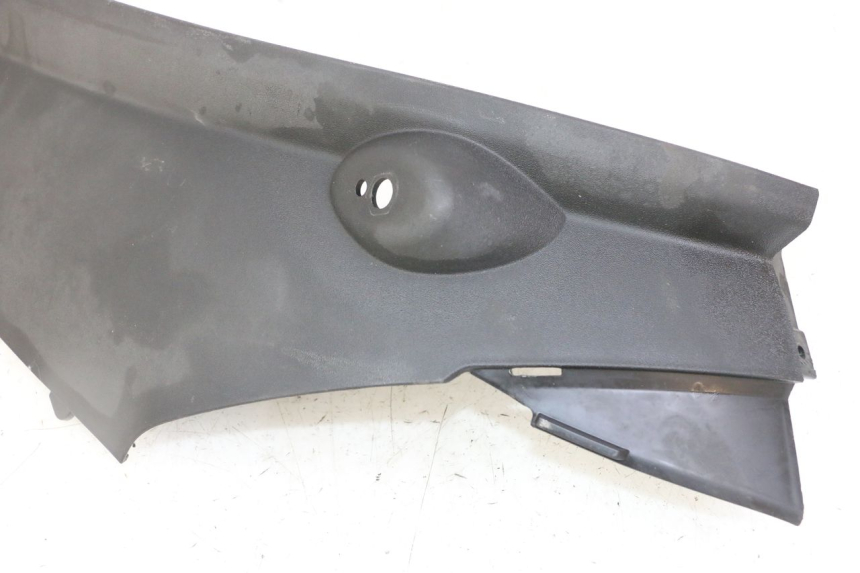 photo de BAS DE CAISSE ARRIERE DROIT PIAGGIO MP3 LT 300 (2010 - 2016)