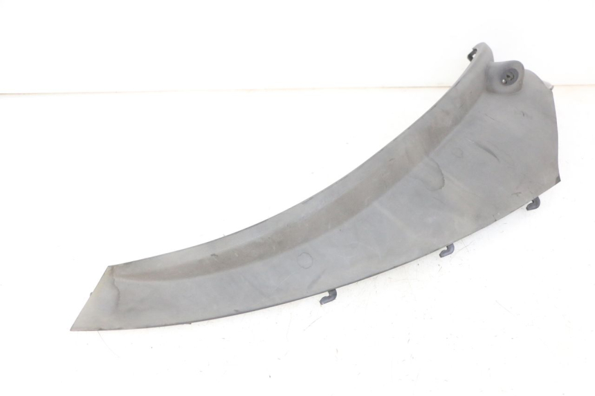 photo de BAS DE CAISSE ARRIERE DROIT PIAGGIO MP3 LT 300 (2010 - 2016) - Points de fixation