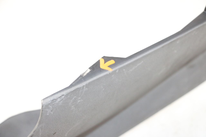 photo de BAS DE CAISSE ARRIERE DROIT PIAGGIO MP3 RL 250 (2007 - 2010)