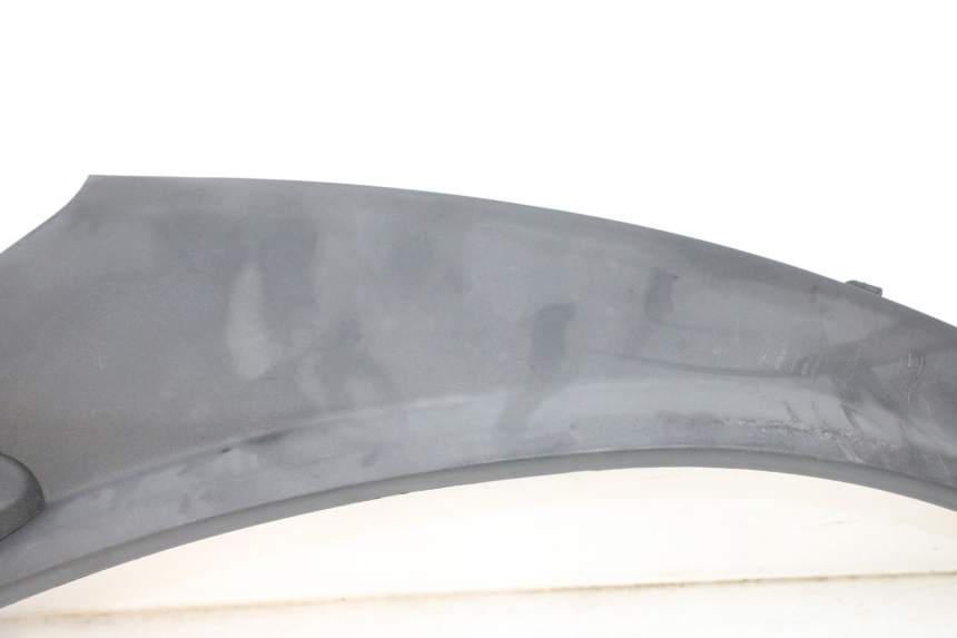 photo de BAS DE CAISSE ARRIERE DROIT PIAGGIO MP3 RL 250 (2007 - 2010) - Marquages et références